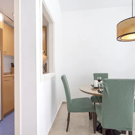 -malagasunapts-central Historic Heart Malaga